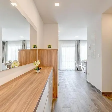 Ivo Apartment *