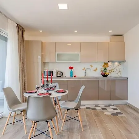 Apartment Ivo