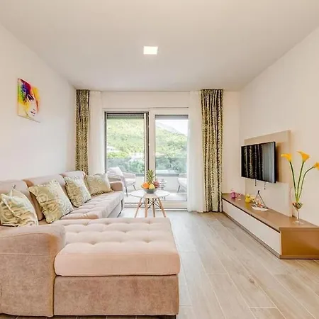 Ivo Apartment