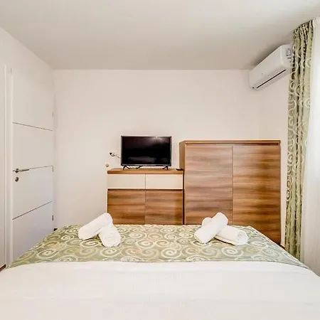 Apartment Ivo Promajna