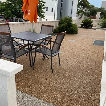 Ivo Apartment *