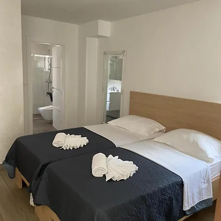 Ivo Apartment Promajna